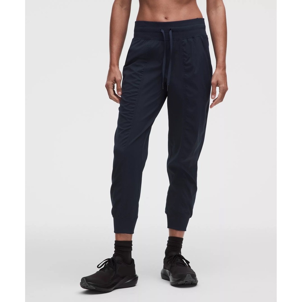 Lululemon Dance Studio Mid Rise Jogger 7/8 Black Athletic Pants Womens 4